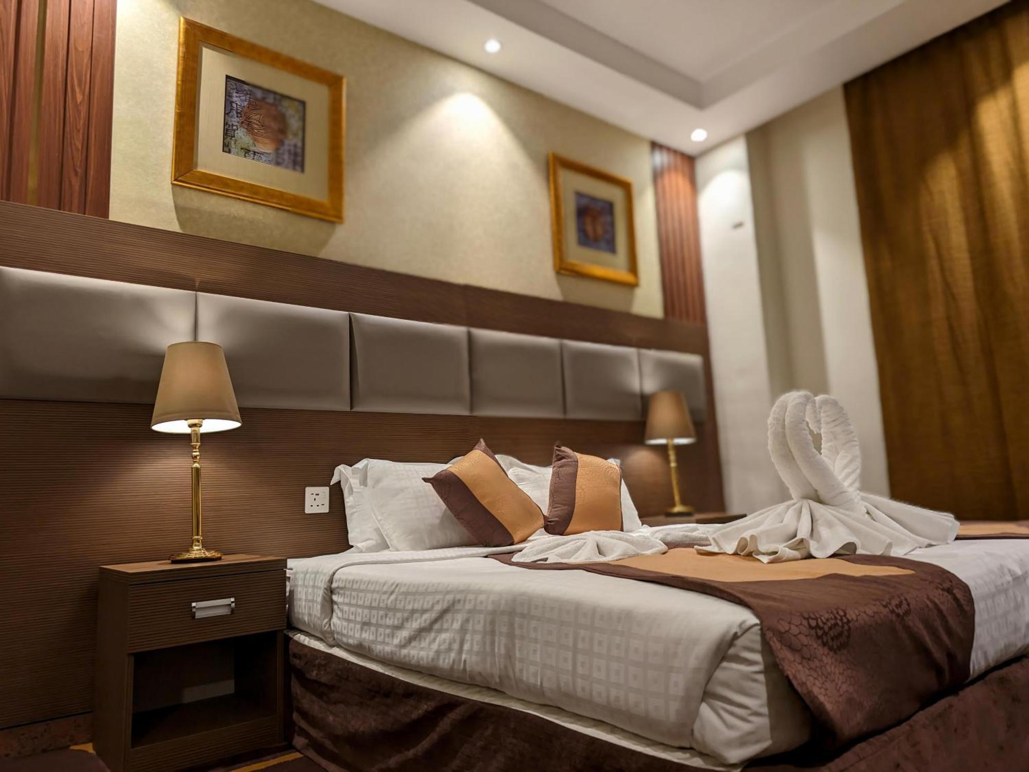 Qasr Al Ansar Golden Tulip Hotel Medina Buitenkant foto