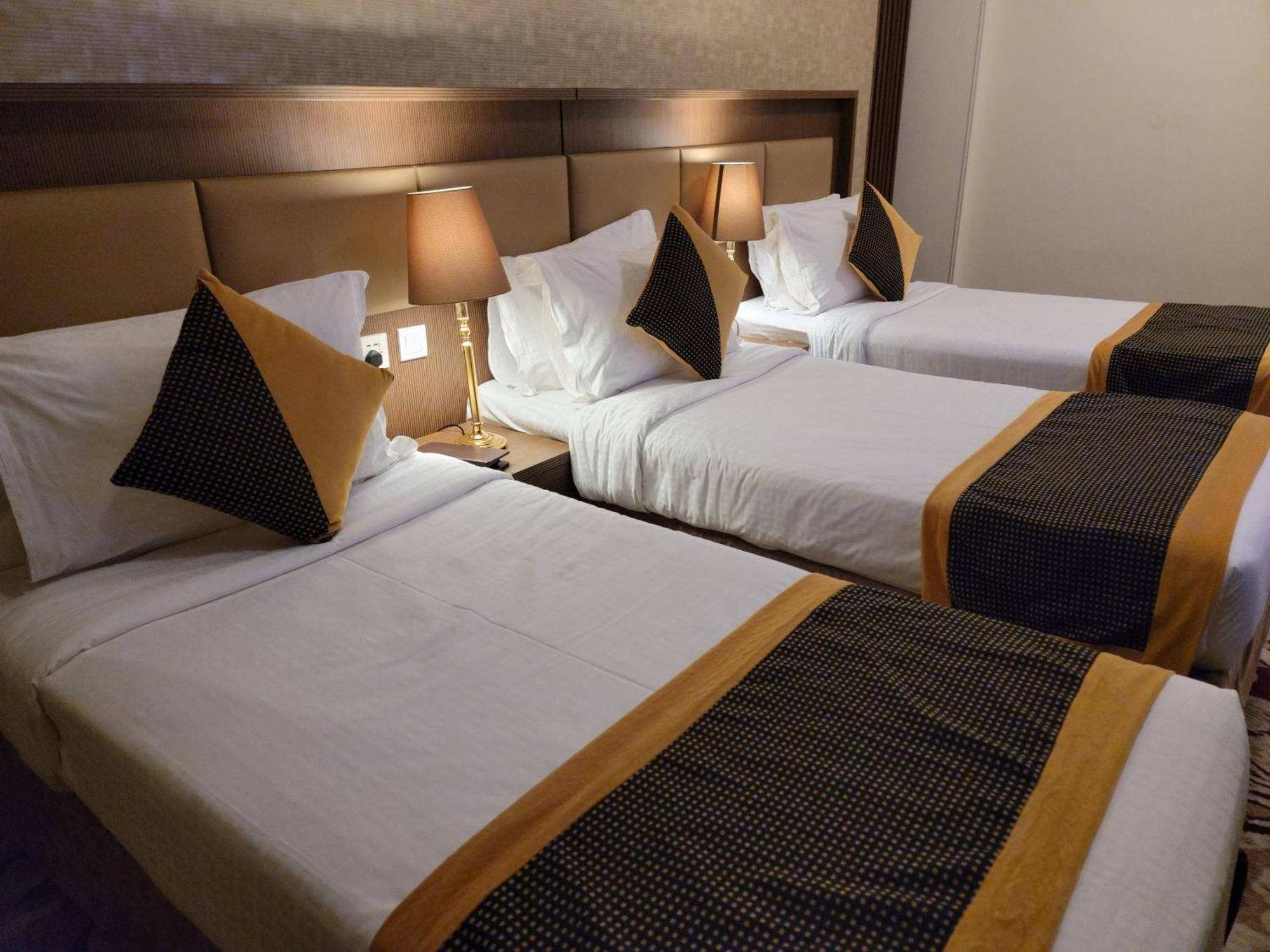 Qasr Al Ansar Golden Tulip Hotel Medina Buitenkant foto