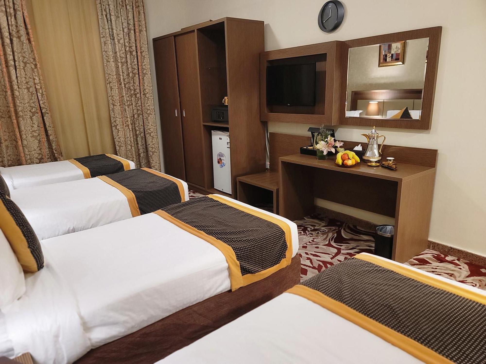 Qasr Al Ansar Golden Tulip Hotel Medina Buitenkant foto